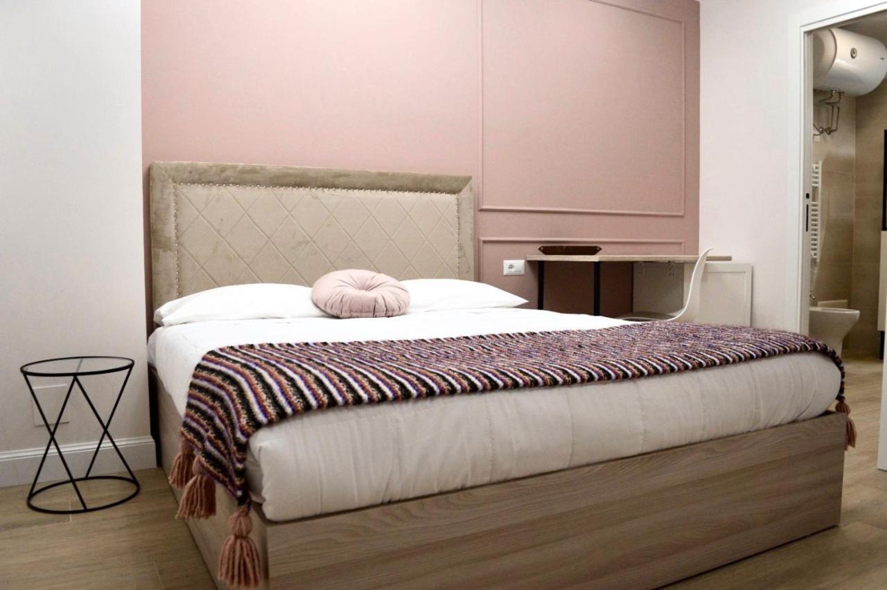 Guest House Domus Gratia Russo روما المظهر الخارجي الصورة