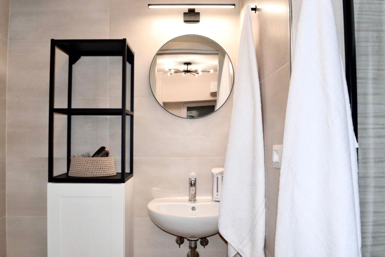 Guest House Domus Gratia Russo روما المظهر الخارجي الصورة